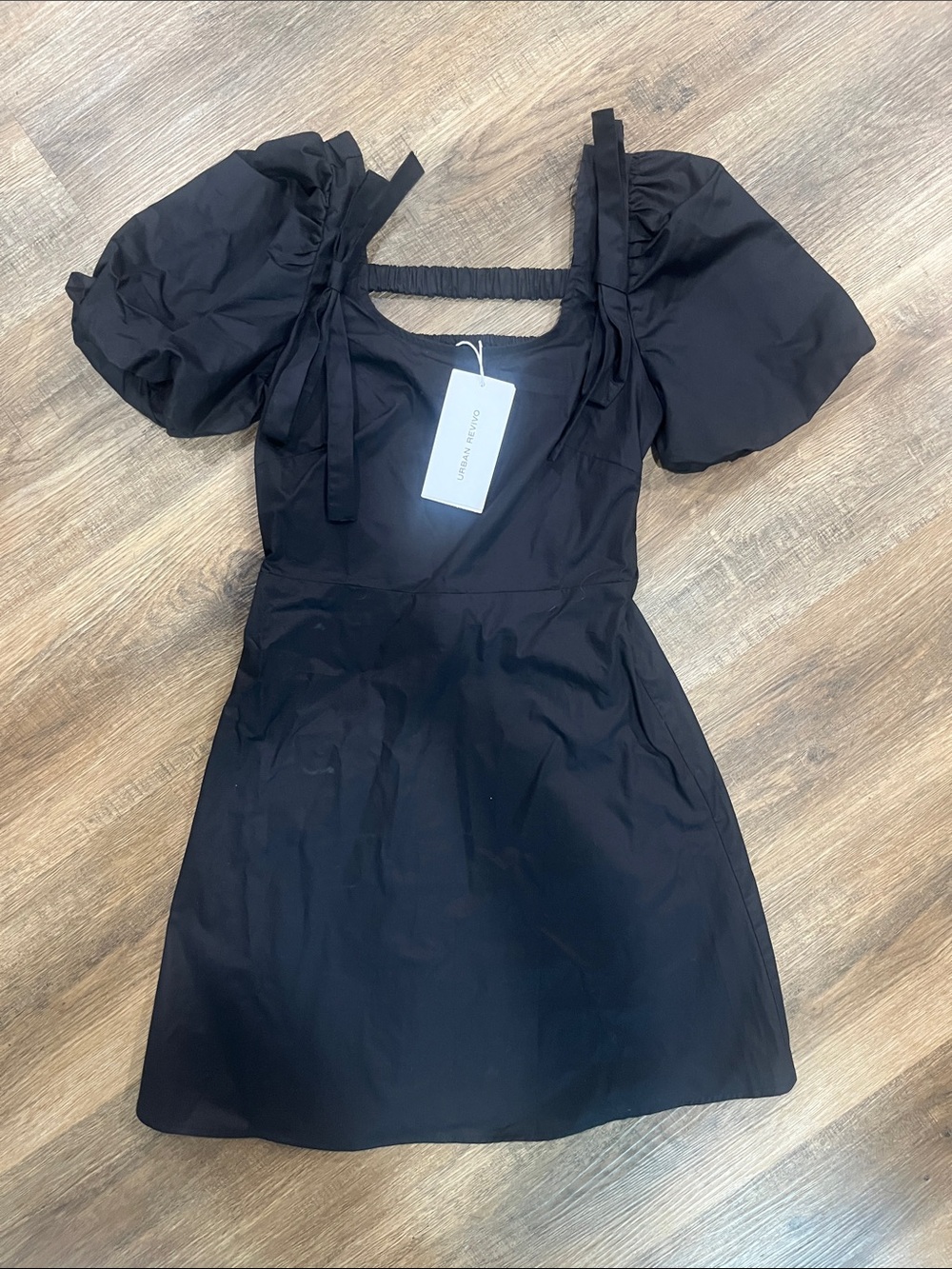 Square-Neck Black Mini Dress with Puff Sleeves